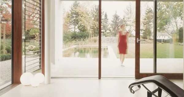 Однодорожечные двери